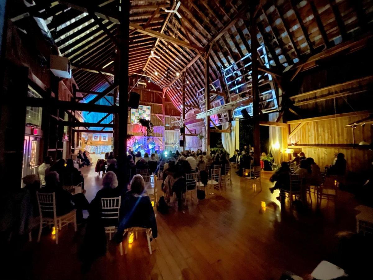 The Eddie Hotel And Farm Bloomfield Bagian luar foto