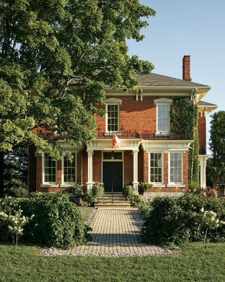 The Eddie Hotel And Farm Bloomfield Bagian luar foto