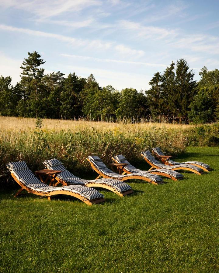 The Eddie Hotel And Farm Bloomfield Bagian luar foto