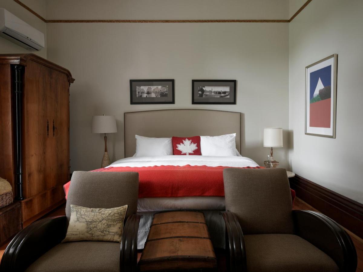 The Eddie Hotel And Farm Bloomfield Bagian luar foto