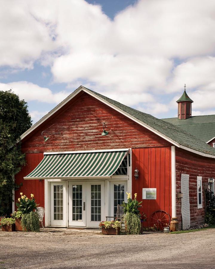The Eddie Hotel And Farm Bloomfield Bagian luar foto