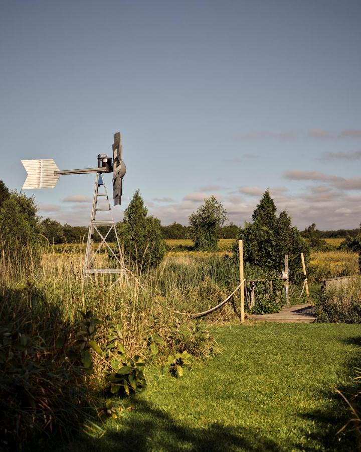 The Eddie Hotel And Farm Bloomfield Bagian luar foto